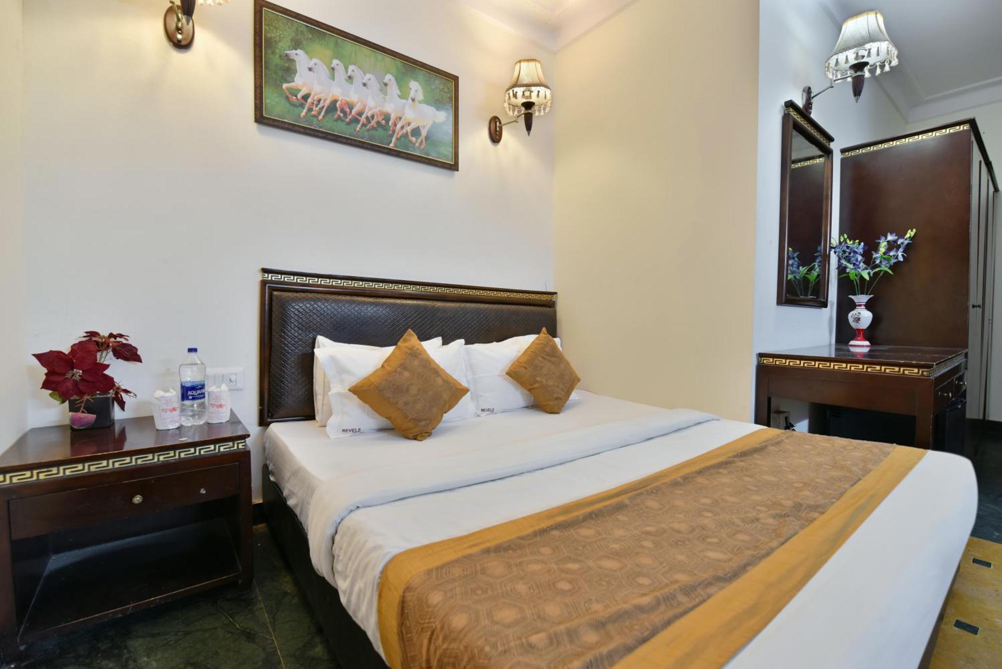 Family Spot Hotel New Delhi Buitenkant foto